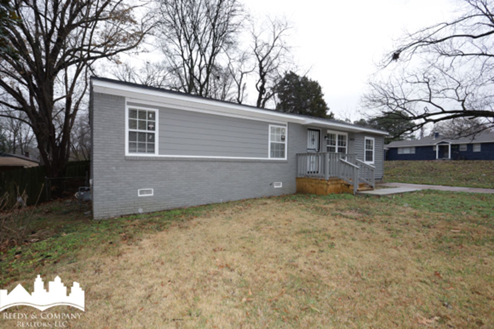 Building Photo - 2474 Corning Ave