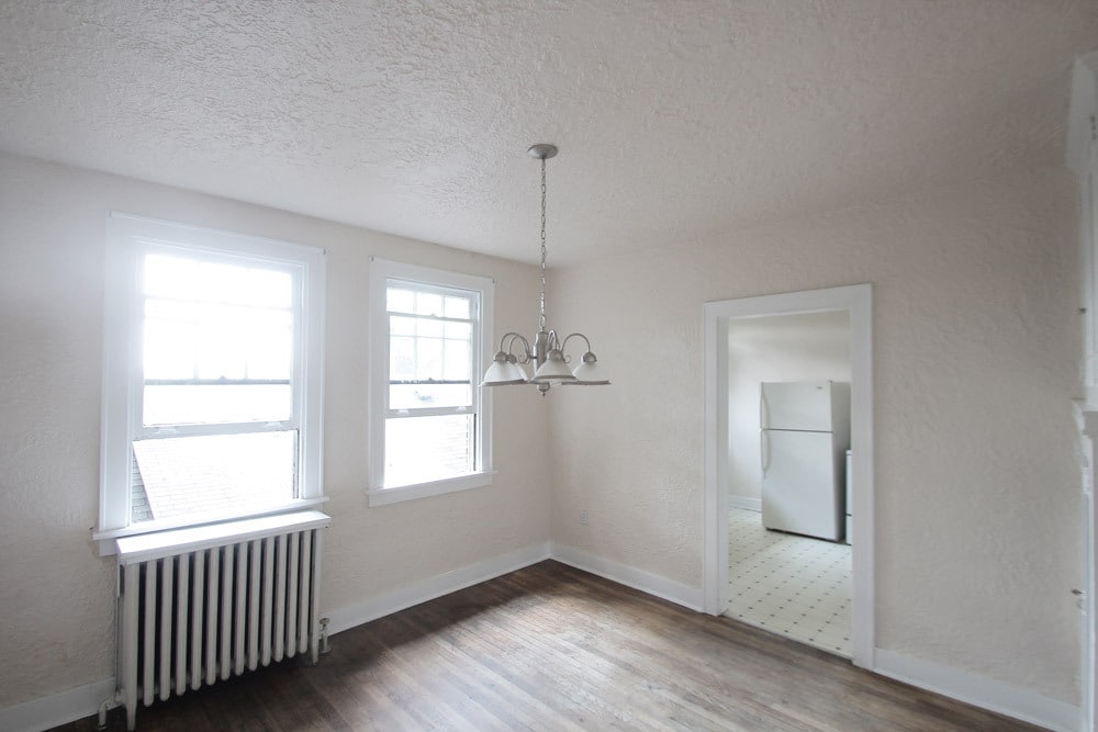 Building Photo - 8003 St Lawrence Ave