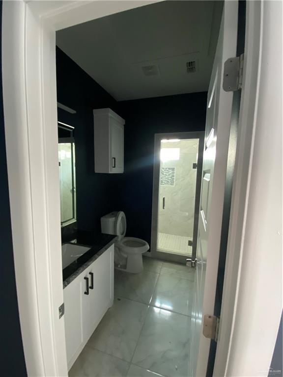 Building Photo - 16 Angelina Dr