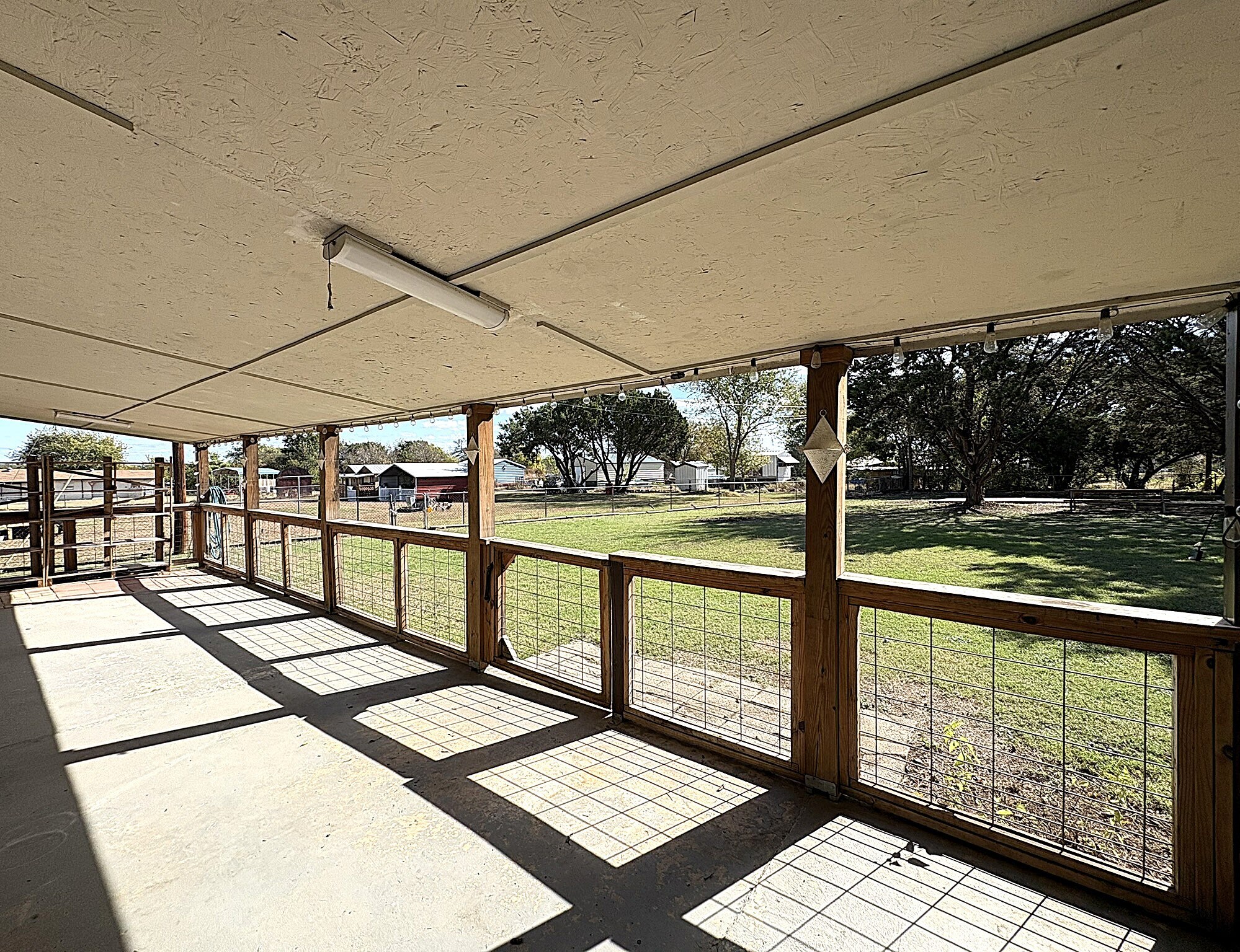 Building Photo - 613 County Road 4876