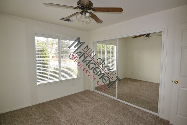 Building Photo - 5404 W Dorothea Ave