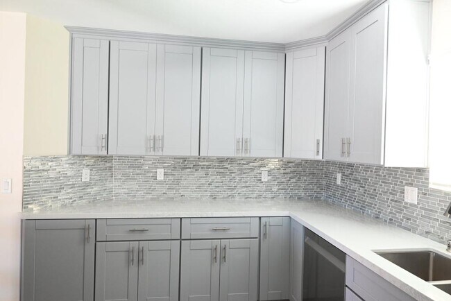 Building Photo - 20503 Madrona Ave