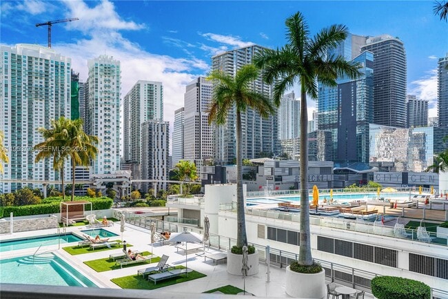 Building Photo - 90 SW 3rd St