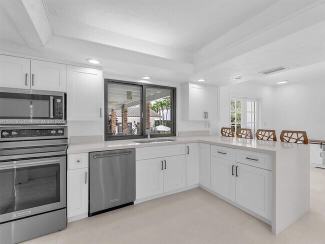 Building Photo - 5901 SW 136th St