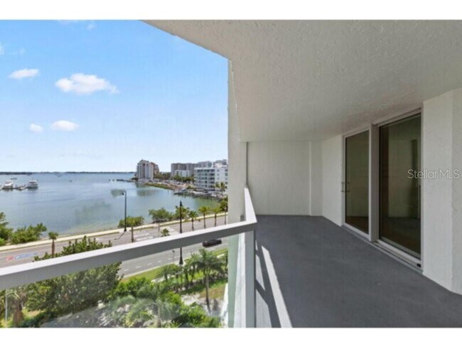 Building Photo - 1111 N Gulfstream Ave