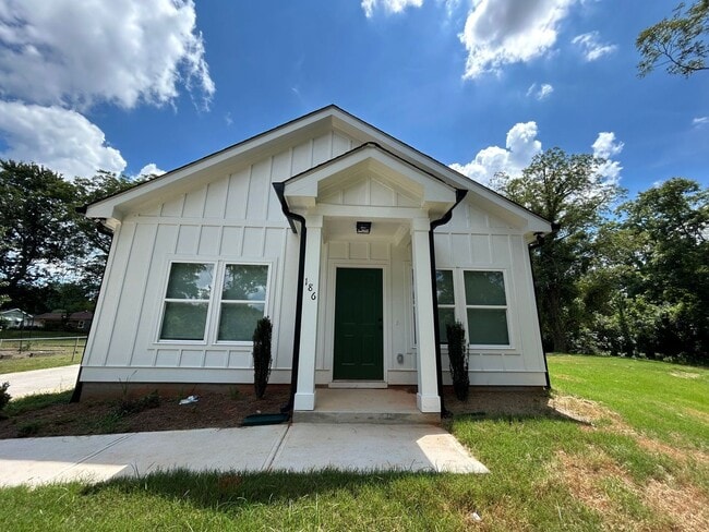 Primary Photo - NEW CONSTRUCTION PRE-LEASING FOR AUGUST 2026!