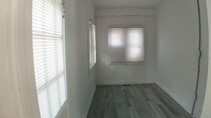 Building Photo - 124 Rice St