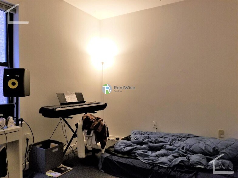 Building Photo - 610 Columbus Ave