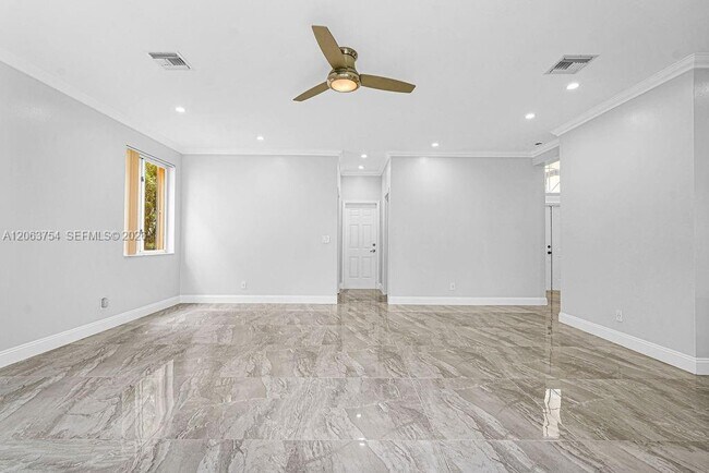 Building Photo - 1623 E Harmony Lake Cir