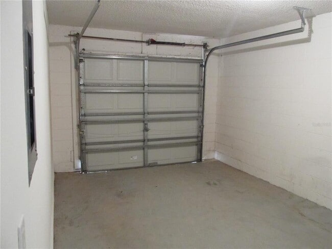 Building Photo - 13311 Meadowfield Dr