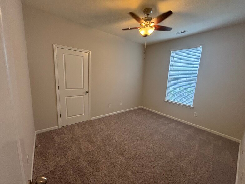 Building Photo - 115 Bascom Ct