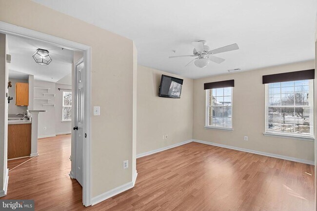 Building Photo - 43374 Greyswallow Terrace