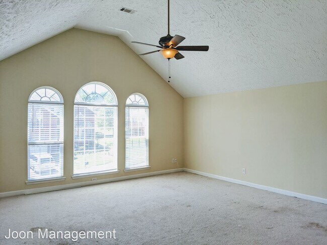 Building Photo - 4 br, 2.5 bath House - 5695 Deer Valley Trail