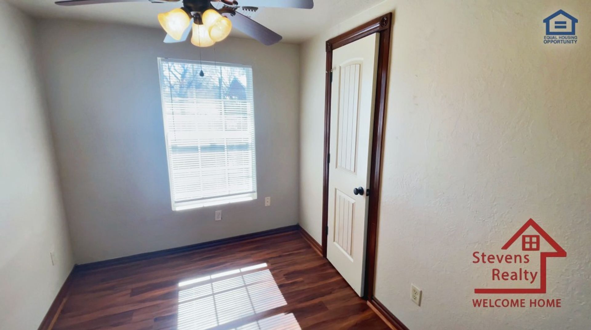 Building Photo - 1602 NW Lindy Ave