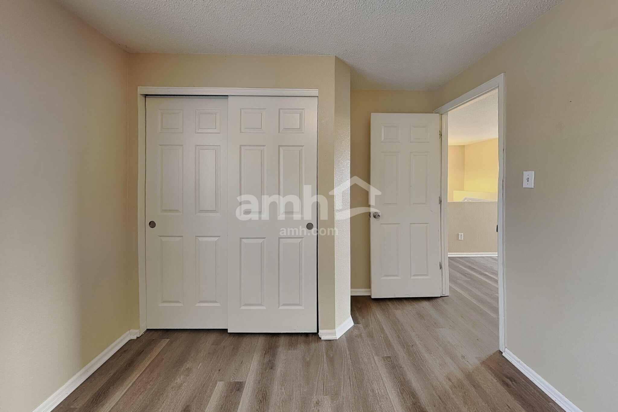 Building Photo - 11468 River Run Pky