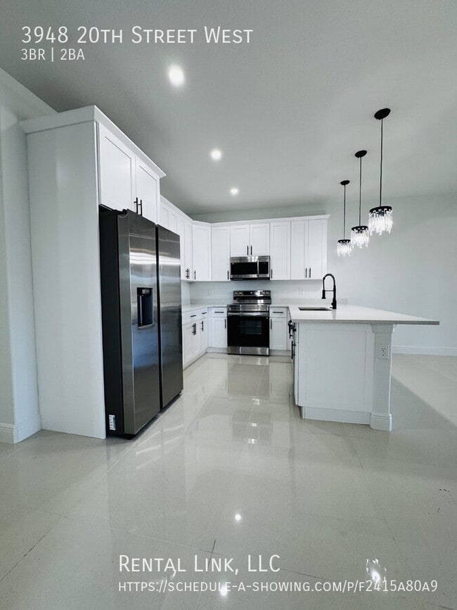 Building Photo - 3948 20th St W