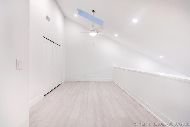 Building Photo - 7860 Stanway Pl