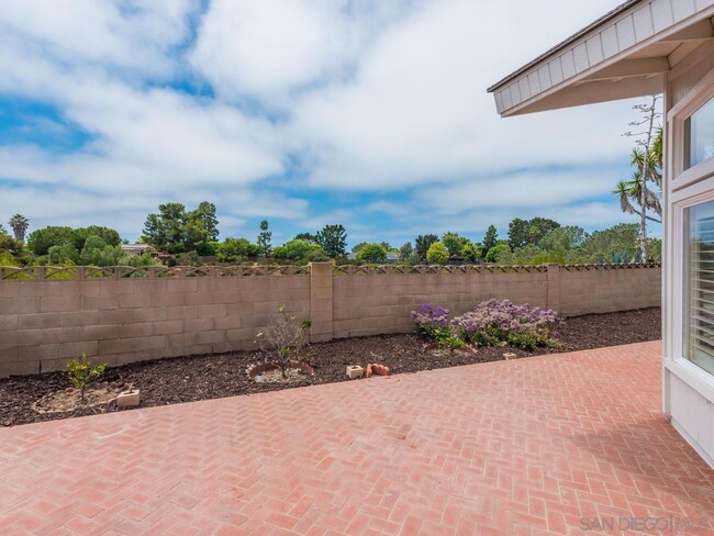 Building Photo - 8584 Cliffridge Ave