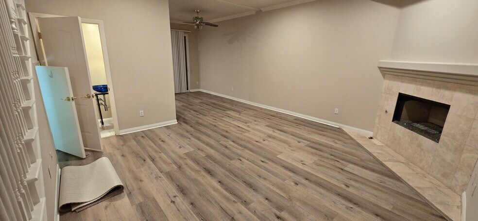 Building Photo - 2221 Grant Ave