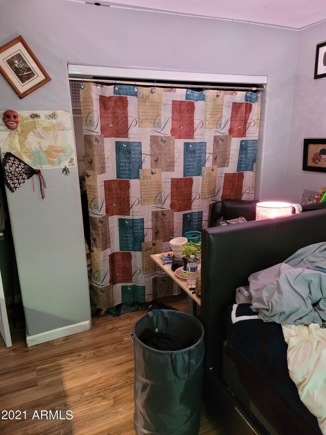 Building Photo - 2702 E Juniper Ave