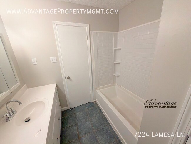 Building Photo - 7224 Lamesa Ln