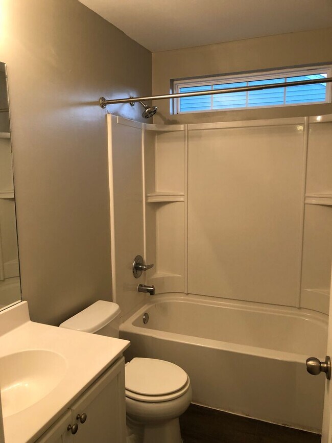 Building Photo - 93 Coopers Ln