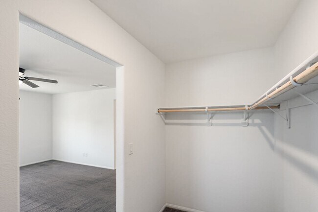 Building Photo - 10589 Sariah Skye Ave