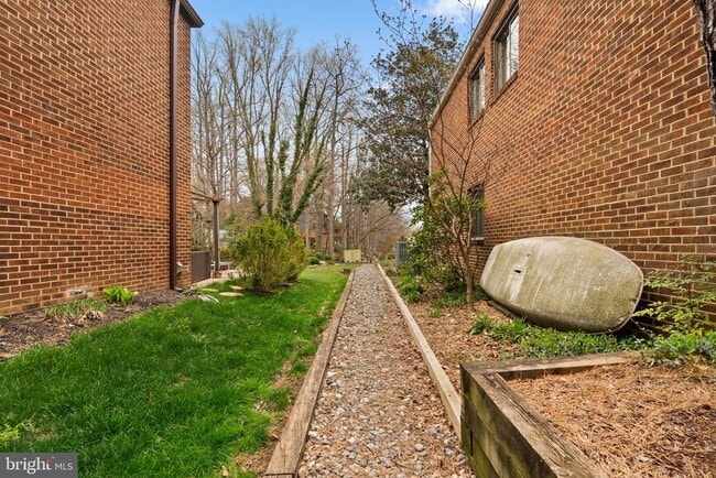Building Photo - 11310 Harborside Cluster