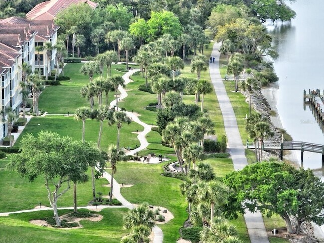 Building Photo - 100 Canopy Walk Ln