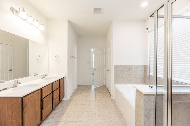 Building Photo - 25342 Briscoe Village Dr