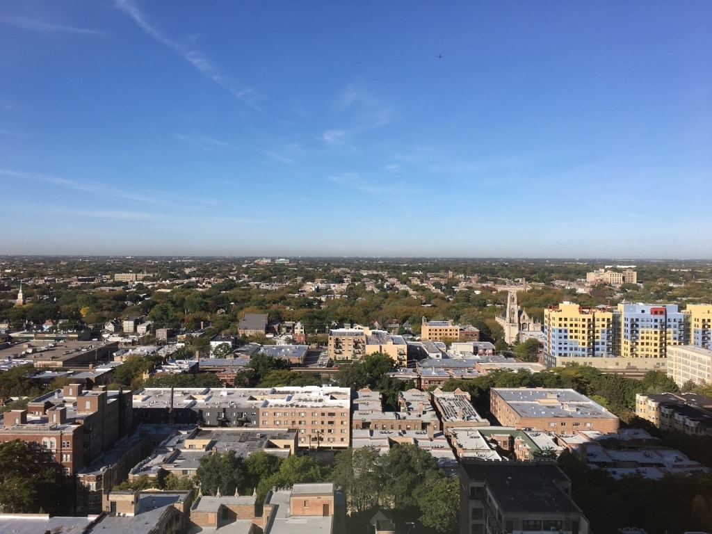 Building Photo - 5445 N Sheridan Rd