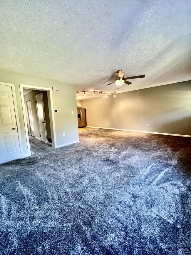 Building Photo - 3 Canyon Cove