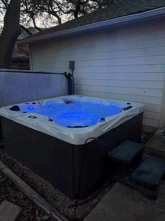 Building Photo - 1103 Water Hole Trail