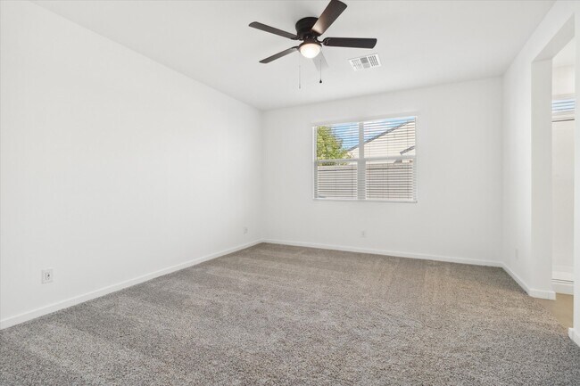Building Photo - 12628 W Patrick Ln