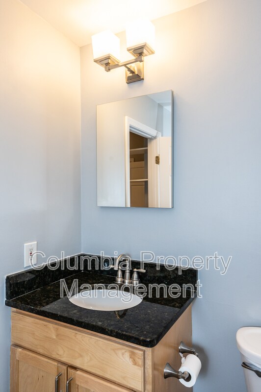 Building Photo - 3060 16th St NW