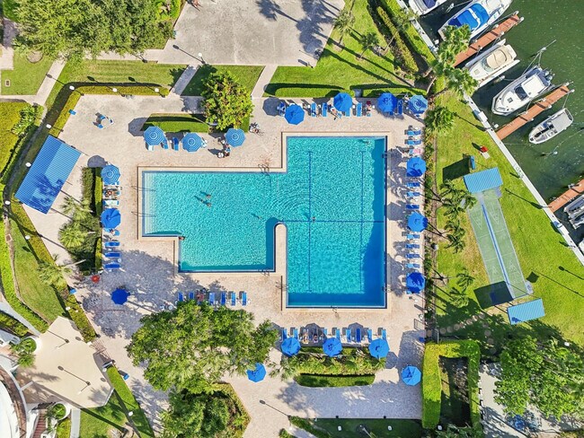 Building Photo - 600 Three Islands Boulevard