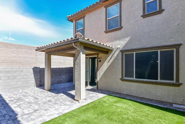 Building Photo - Spacious 2-Story, 3 Bedroom/2.5 Bath Home with 2 Car Garage! Community Pool and Playground!