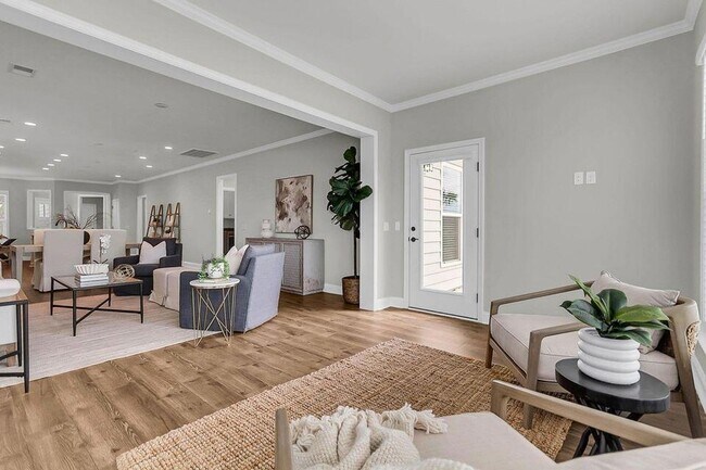 Building Photo - 214 Garden Gate Wy