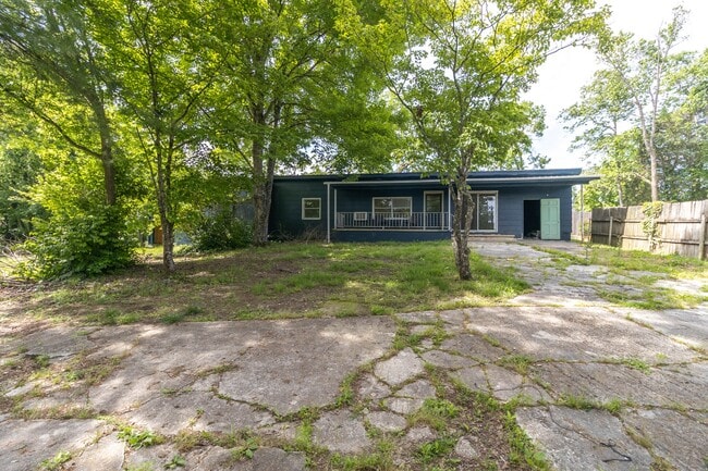 Building Photo - 9447 Lusk Rd