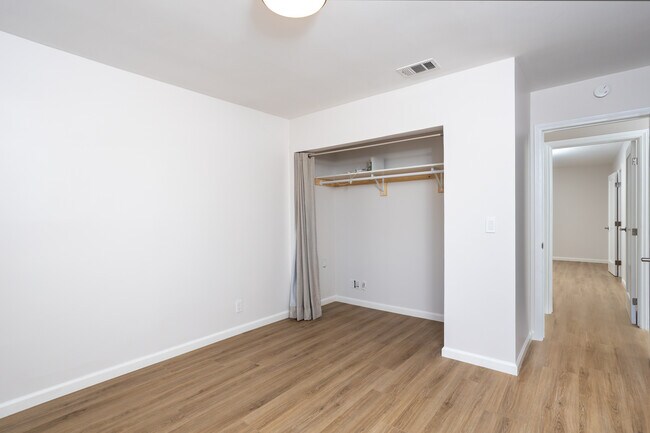 Building Photo - 4742 Seaford Pl