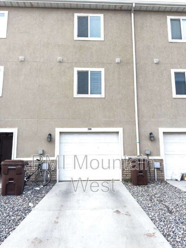 Building Photo - 641 N 30 E