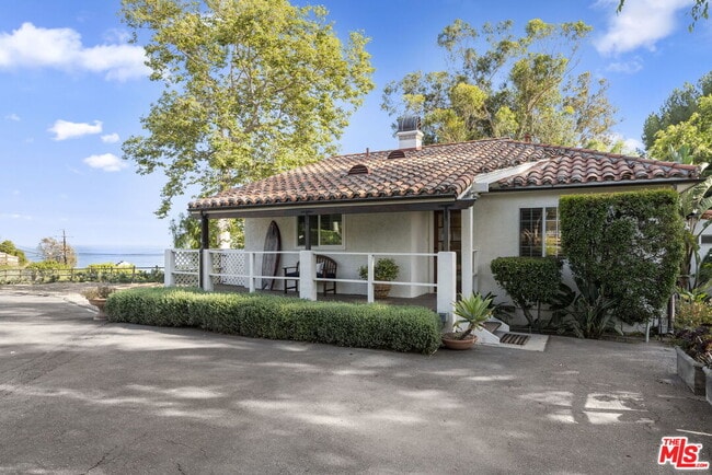Building Photo - 27355 Pacific Coast Hwy