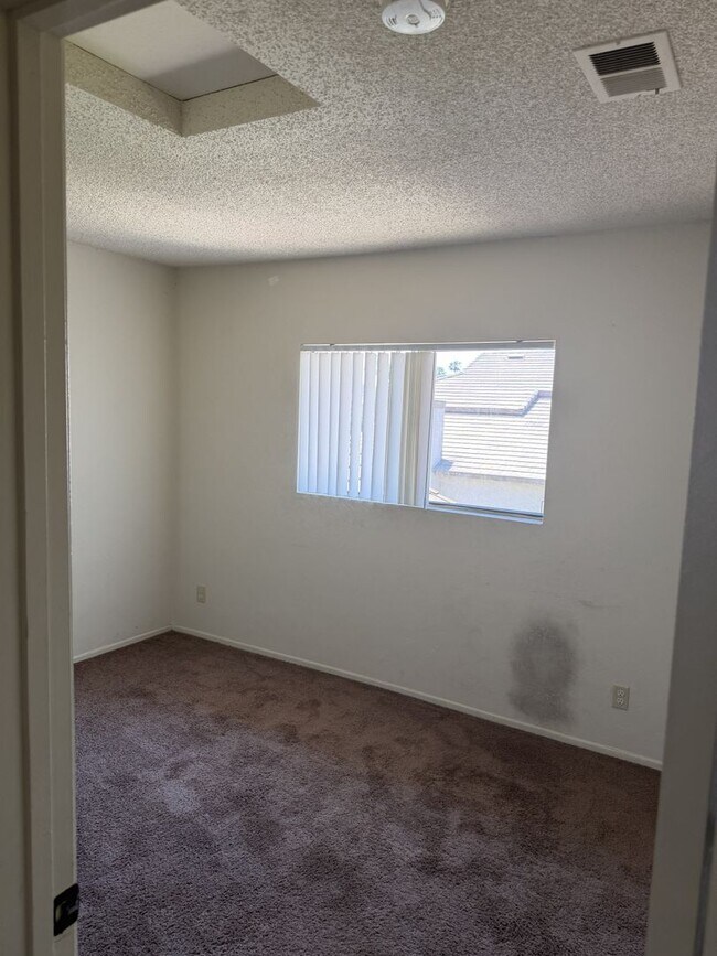 Building Photo - 3241 Triumph Ln