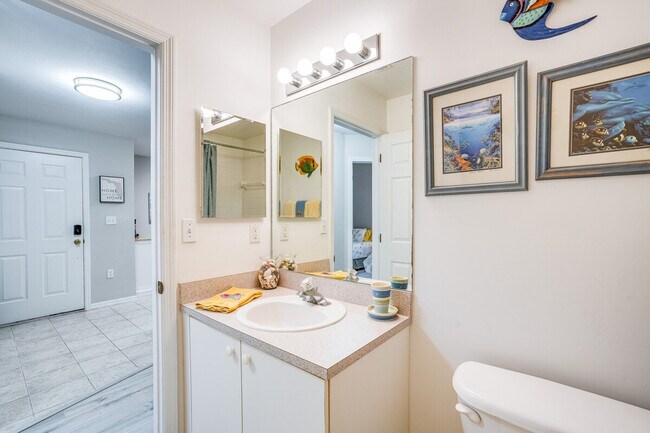 Building Photo - 15430 Bellamar Cir