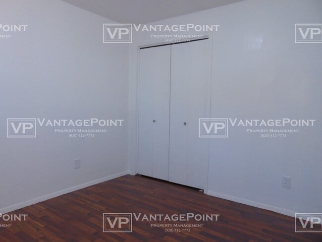 Building Photo - 433 S Kensington Dr