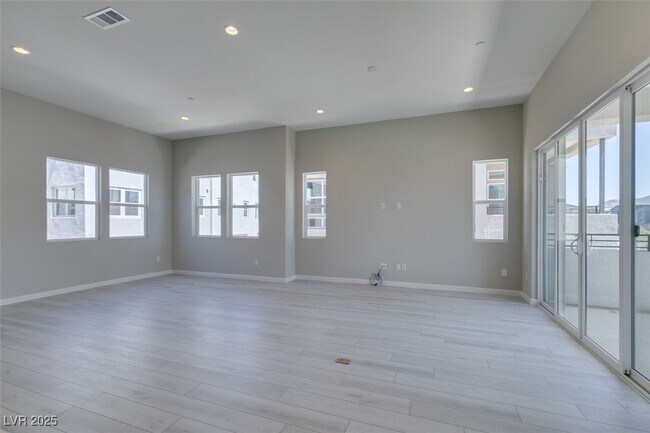 Building Photo - 2509 Silent Vw Ave