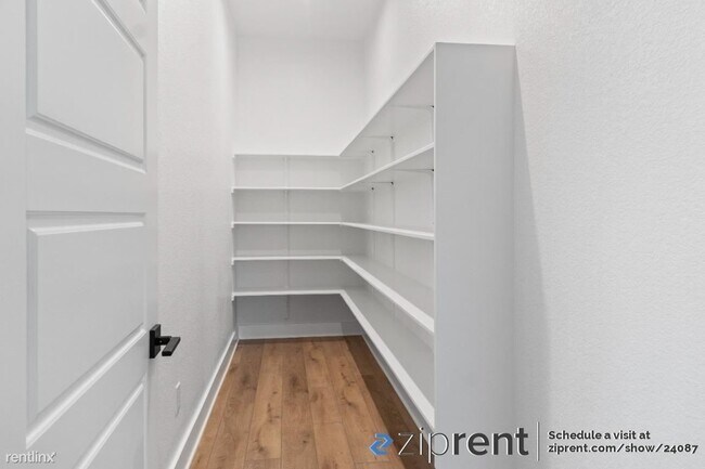 Building Photo - 3 br, 2.5 bath House - 616 Hallwood Dr, Li...