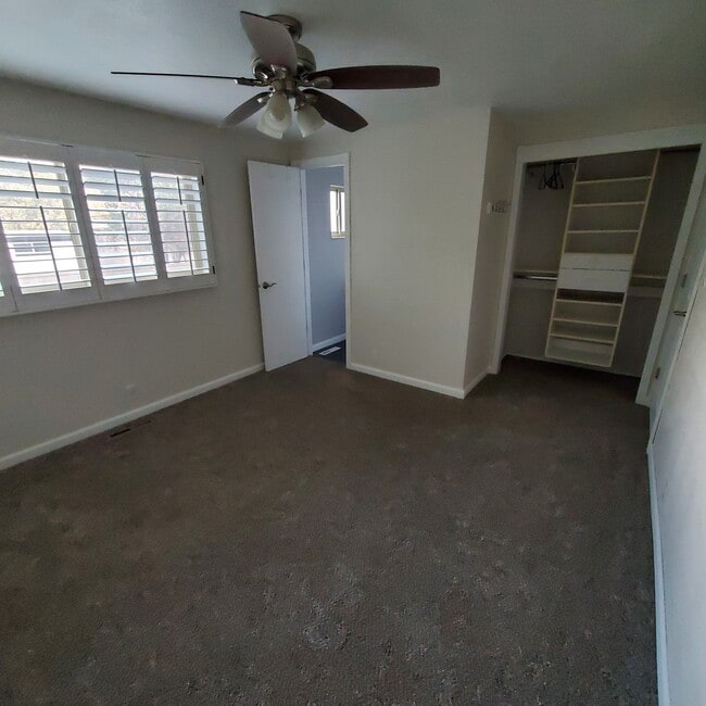 Building Photo - 2263 E 7160 S