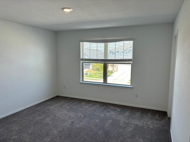 Building Photo - 108 Bennington Dr
