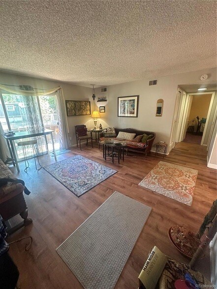 Building Photo - 3250 O'Neal Cir